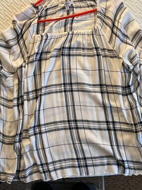 FEVER shirt/blouse w/flair sleeve's